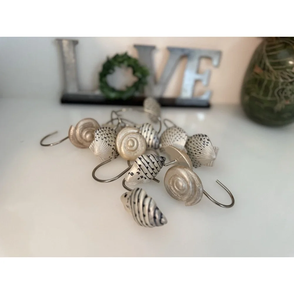 Vtg Seashell Shower Curtain Hooks Beach Nautical Bathroom Décor Resin 12 pc NWOT